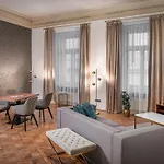 Aparthotel Golden Angel By Adrez
