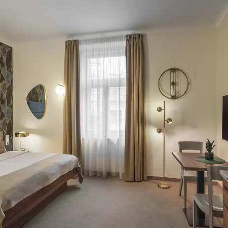 Lejlighedshotel Golden Angel By Adrez 4*