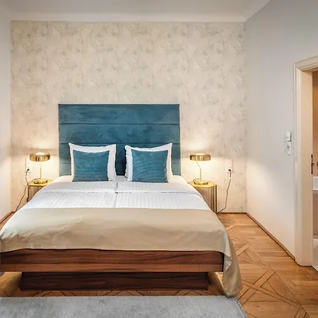 Aparthotel Golden Angel By Adrez 4*