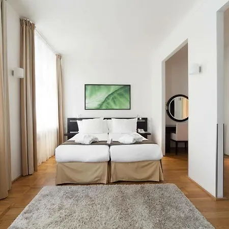 Lejlighedshotel Golden Angel By Adrez 4*