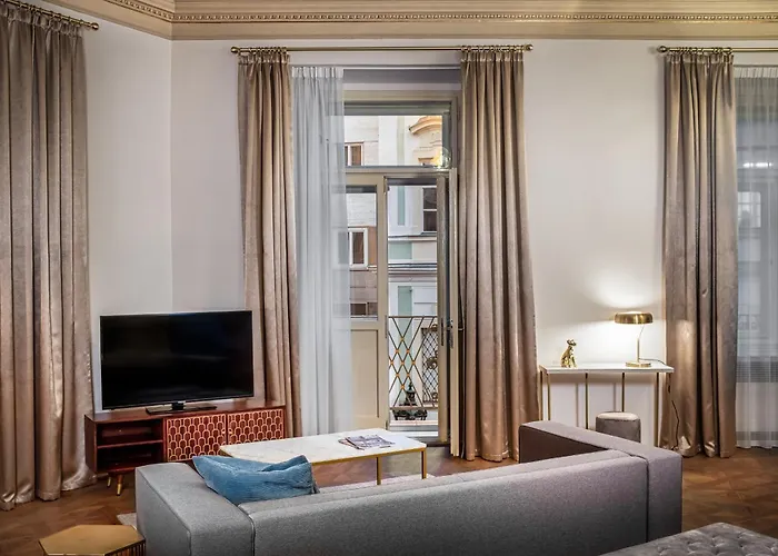 Apartahotel Golden Angel By Adrez Praga