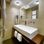 Apart Otel Golden Angel By Adrez Prag