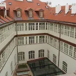Golden Angel By Adrez Apart Otel Prag