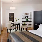 Golden Angel By Adrez Apart Otel