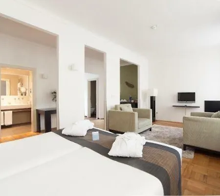 Golden Angel By Adrez Apart-hotel