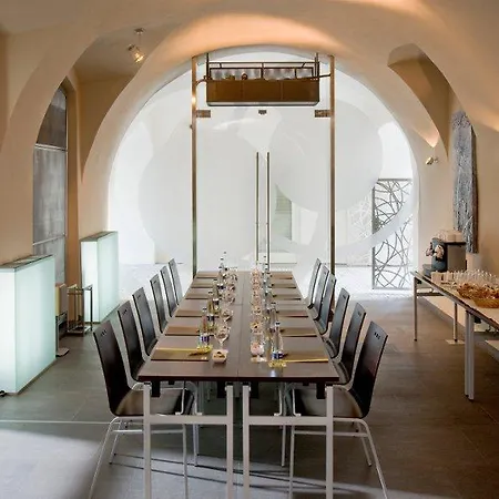 Golden Angel By Adrez アパートホテル