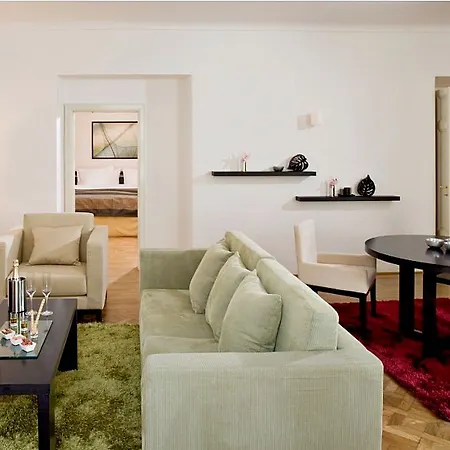 Golden Angel By Residences Apartahotel Praga