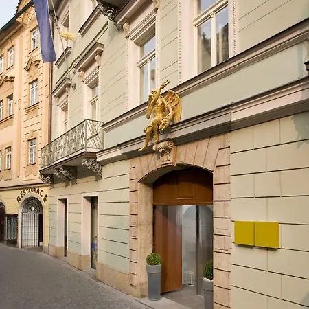 アパートホテル Golden Angel By Adrez プラハ